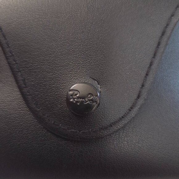 Ray-Ban Polarized Predator Sunglasses - Picture 7 of 9